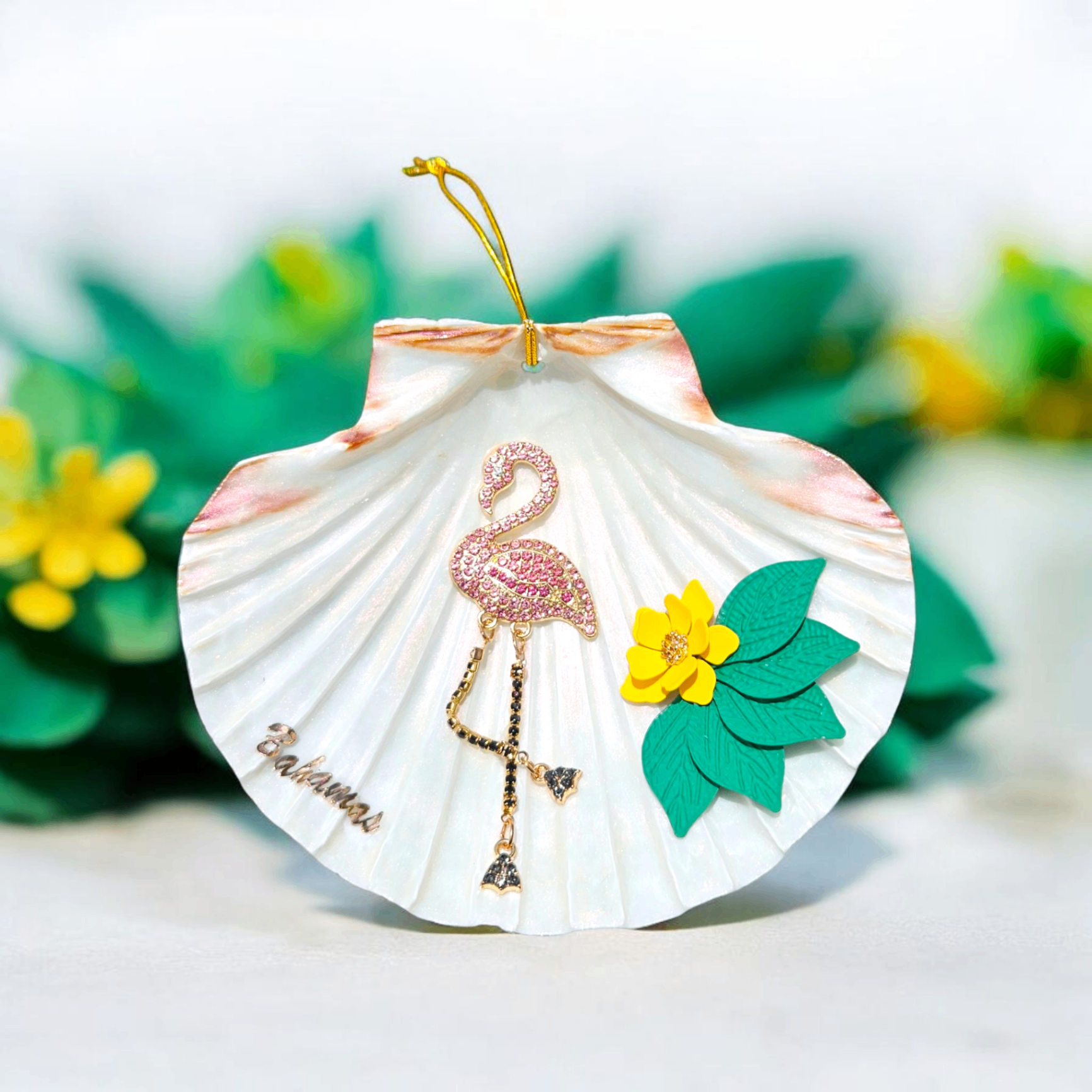 Bahamas Flamingo Bloom Shell